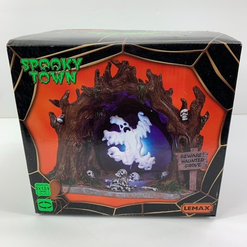 Lemax spooky town collection - town,